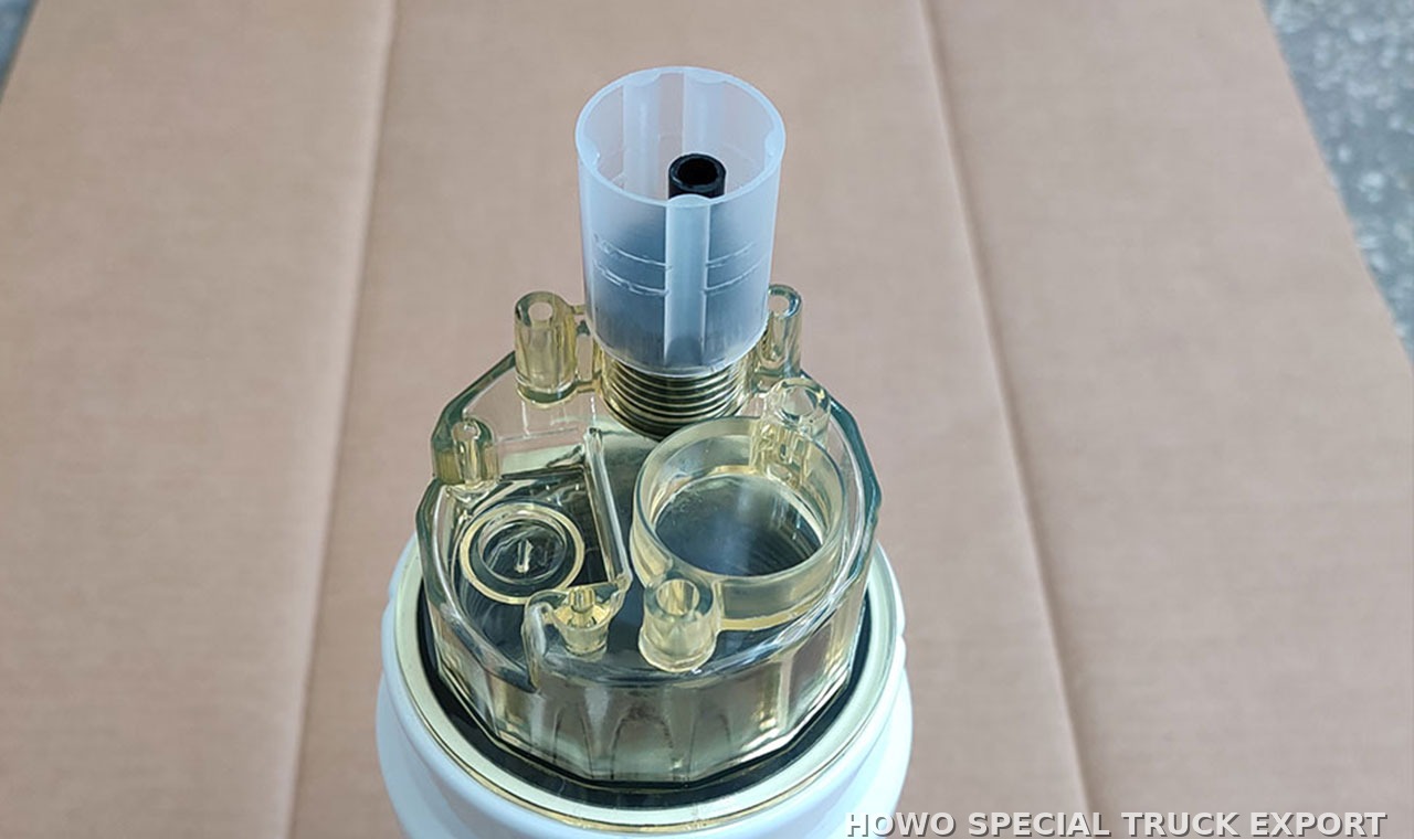 Filtre diesel 1000442956 pour camion HOWO 1000442956 DIESEL FILTER FOR HOWO — photo de détail 1 sur 4