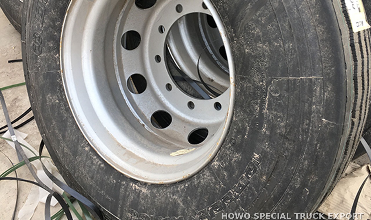 Pneus sans chambre 12R22.5 12R225 TUBELESS TIRES FOR TRAILER — photo de détail 1 sur 4