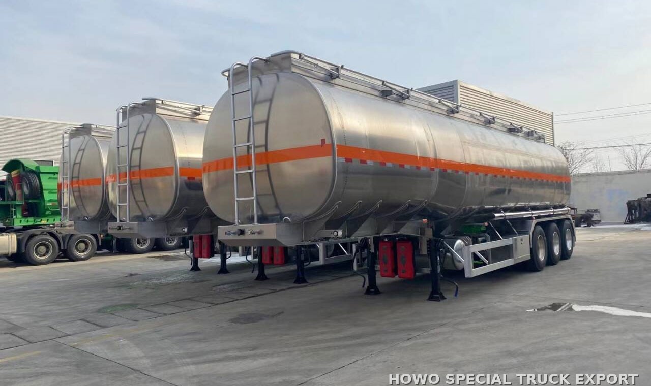 Semi-remorque citerne aluminium 3 essieux 50 000 L 3 AXLE ALUMINUM TANKER 50000L — photo de détail 1 sur 4