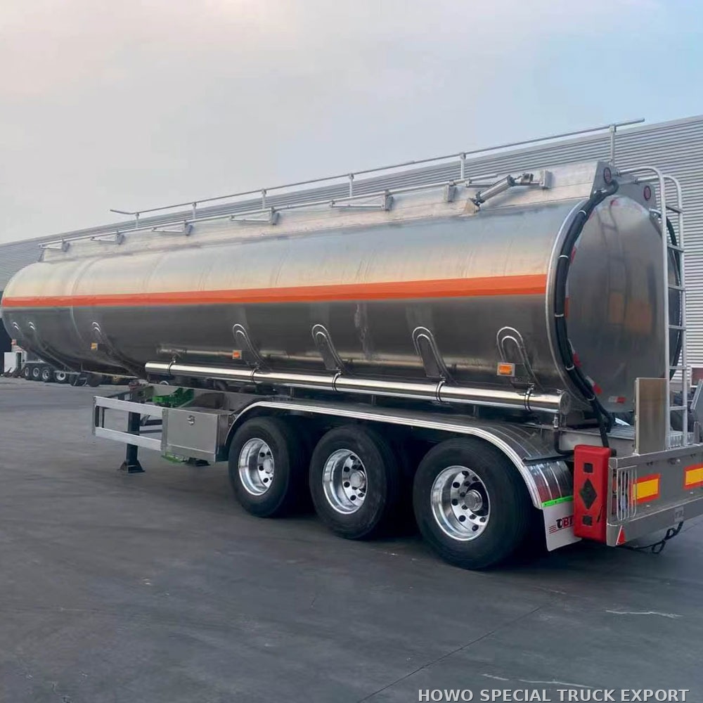 Semi-remorque citerne aluminium 3 essieux 50 000 L 3 AXLE ALUMINUM TANKER 50000L — photo 4 sur 6