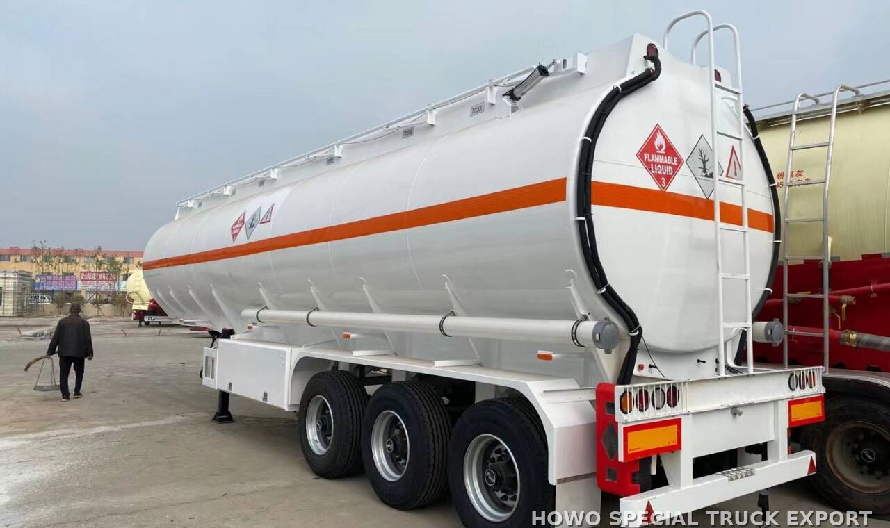 Semi-remorque citerne acier 3 essieux 45 000 L 3 AXLE CARBON STEEL TANKER 45000L — photo de détail 3 sur 4