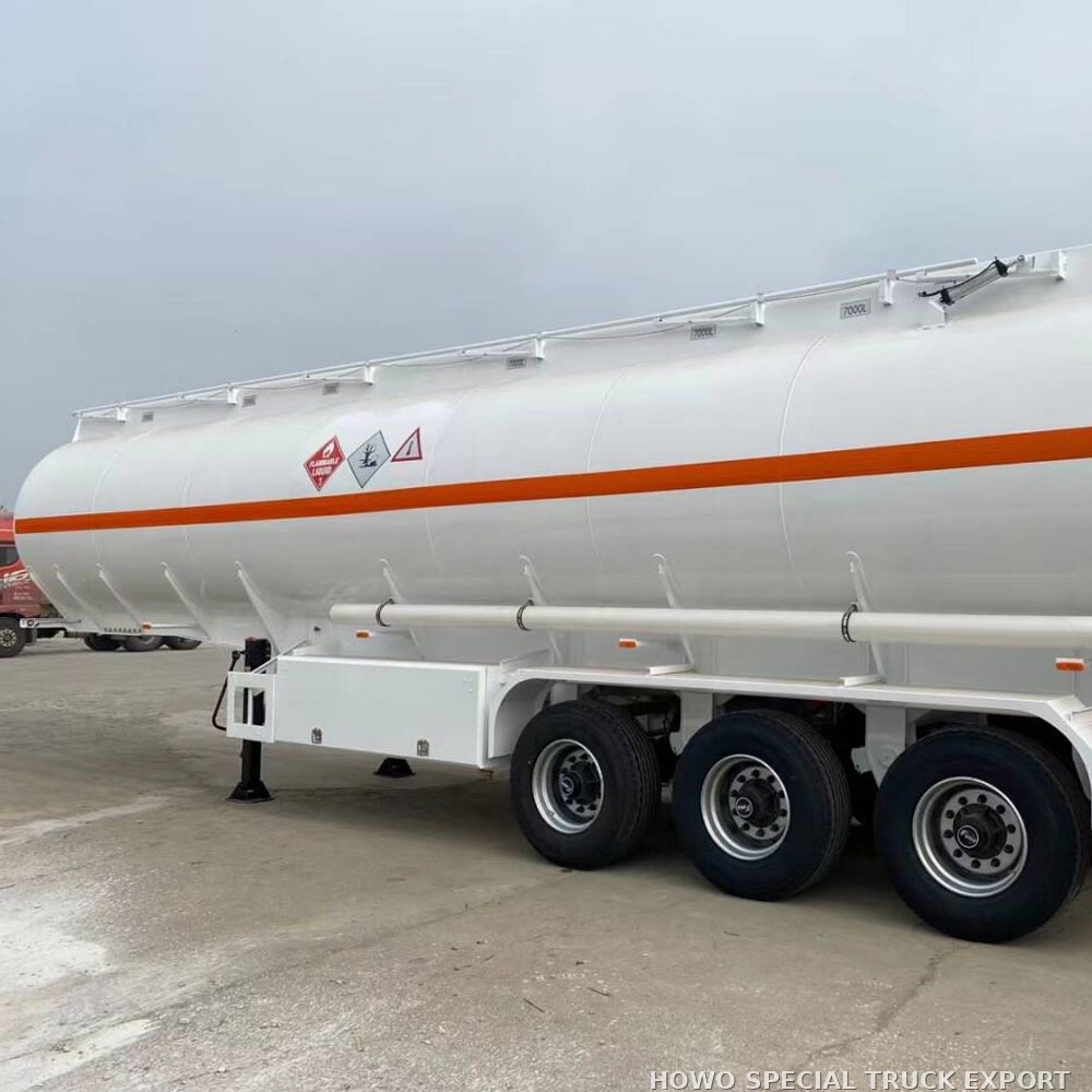Semi-remorque citerne acier 3 essieux 45 000 L 3 AXLE CARBON STEEL TANKER 45000L — photo 4 sur 6