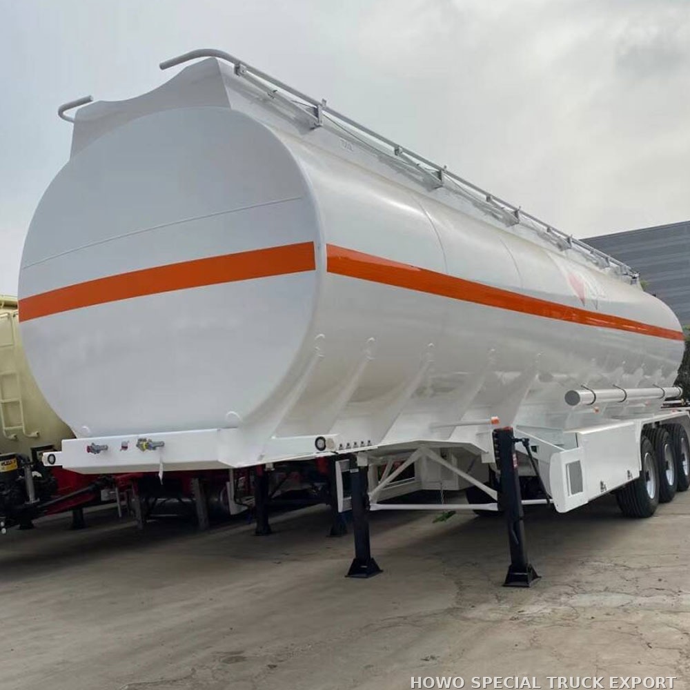 Semi-remorque citerne acier 3 essieux 45 000 L 3 AXLE CARBON STEEL TANKER 45000L — photo 6 sur 6