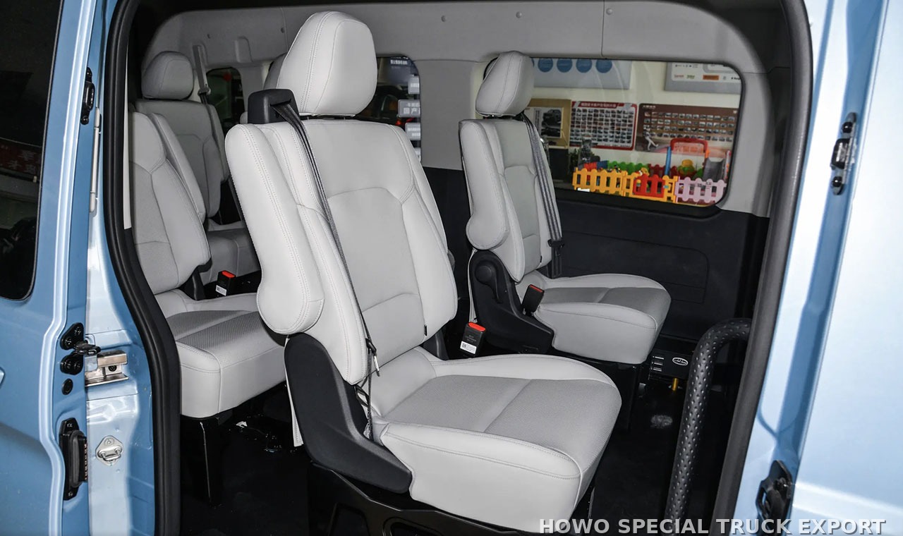 Minibus électrique Foton EVM2 12 places FOTON 12 SEATS ELECTRIC PASSENGER VAN EVM2 — photo de détail 4 sur 4