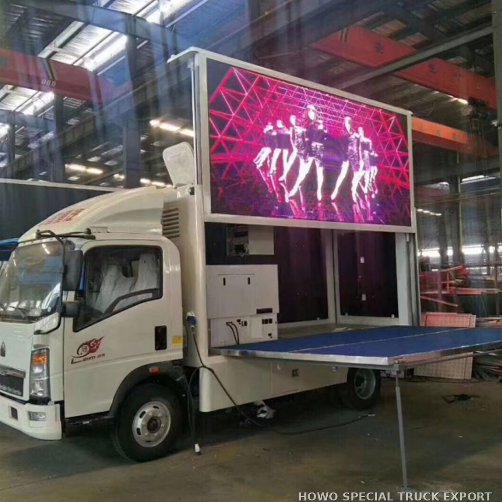 Camion publicitaire / roadshow HOWO 4x2 HOWO 4X2 ROADSHOW ADVERTISEMENT TRUCK — photo 3 sur 6