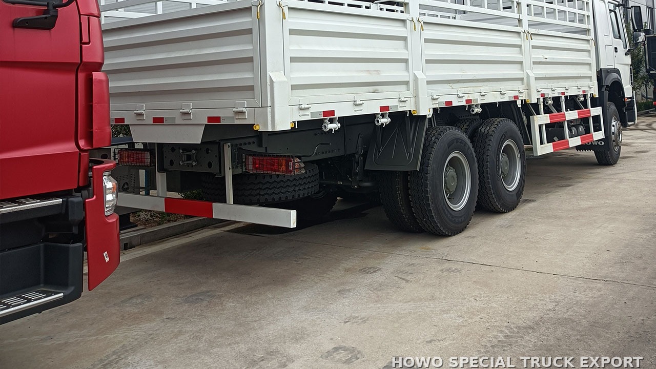 Camion plateau HOWO 6x4 20 tonnes HOWO 6X4 CARGO TRUCK 20TON — photo de détail 3 sur 4