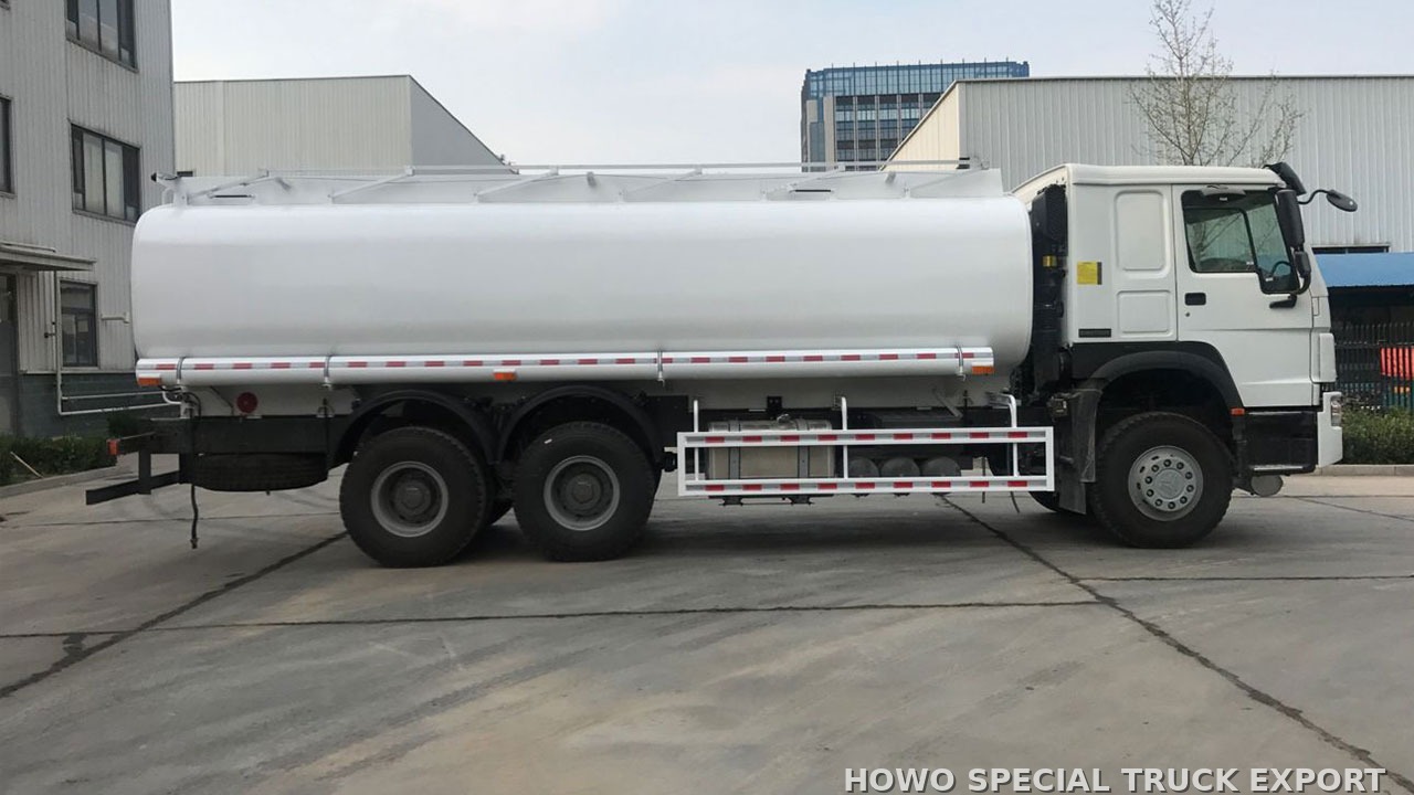 Camion-citerne à carburant HOWO 6x4 20 000 L HOWO 6X4 FUEL TRUCK 20000L — photo de détail 2 sur 4