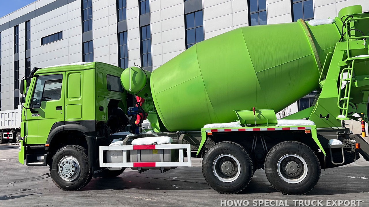 Camion malaxeur à béton HOWO 6x4 10 m³ HOWO 6X4 MIXER TRUCK 10CBM — photo de détail 2 sur 4