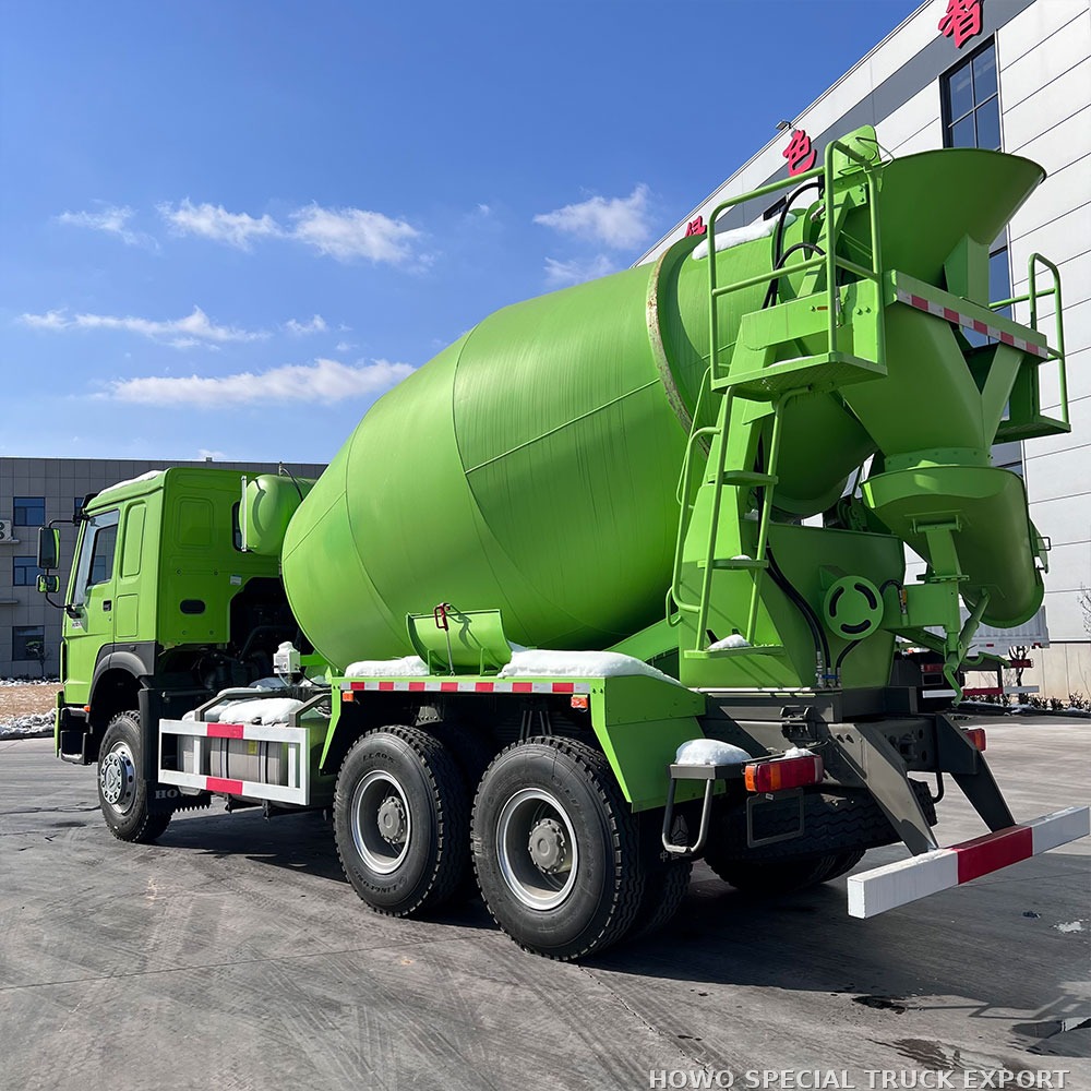 Camion malaxeur à béton HOWO 6x4 10 m³ HOWO 6X4 MIXER TRUCK 10CBM — photo 3 sur 6
