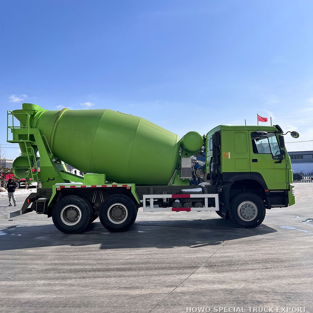 Camion malaxeur à béton HOWO 6x4 10 m³ HOWO 6X4 MIXER TRUCK 10CBM — photo 4 sur 6