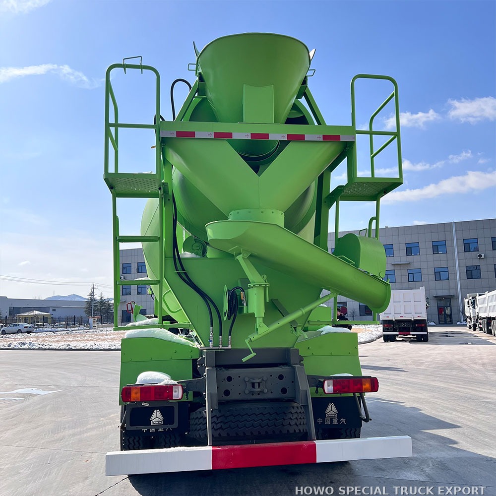 Camion malaxeur à béton HOWO 6x4 10 m³ HOWO 6X4 MIXER TRUCK 10CBM — photo 5 sur 6