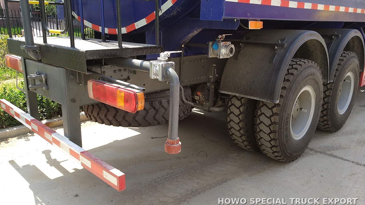 Camion arroseur HOWO 6x4 20 000 L HOWO 6X4 WATER SPRINKLE TRUCK 20000L — photo de détail 3 sur 4