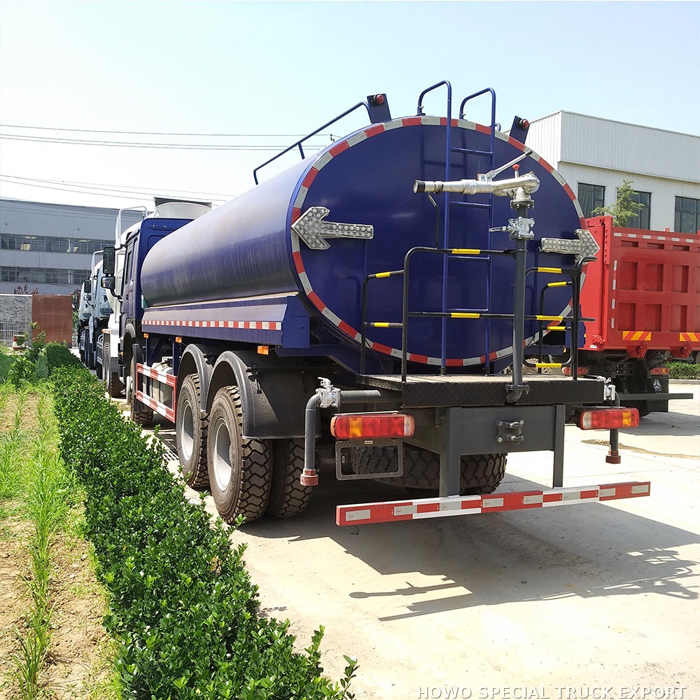 Camion arroseur HOWO 6x4 20 000 L HOWO 6X4 WATER SPRINKLE TRUCK 20000L — photo de détail 4 sur 4