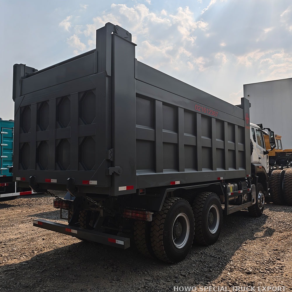 Camion-benne HOWO NX 6x4 371 ch HOWO NX 6X4 DUMP TRUCK 371HP — photo 4 sur 6
