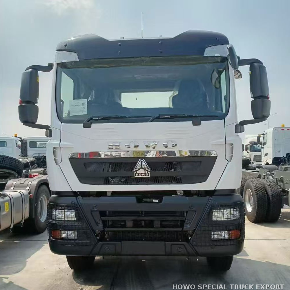 Tracteur routier HOWO TX 6x4 430 ch (10 roues) HOWO TX 6X4 10WHEELS 430HP PRIMER MOVER — photo 3 sur 6