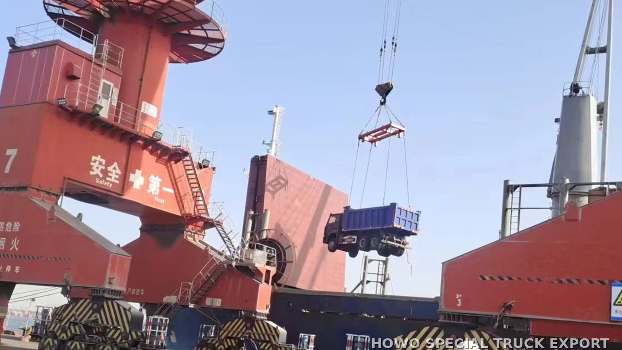 Camion-benne HOWO TX 6x4 371 ch HOWO TX 6X4 DUMP TRUCK 371HP — traitement anticorrosion par cire et préparation pour l’expédition maritime en RORO