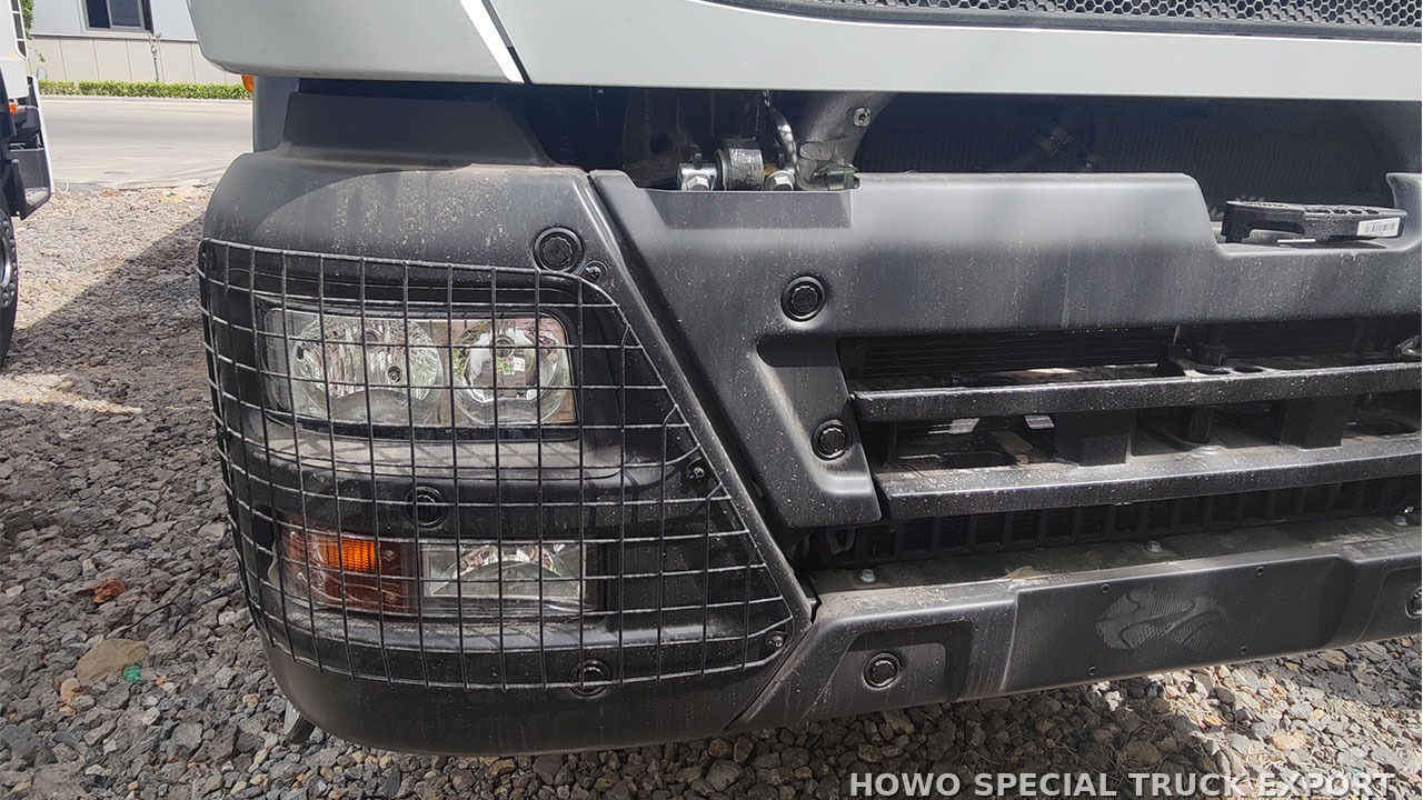 Camion-benne HOWO TX 8x4 400 ch HOWO TX 8X4 DUMP TRUCK 400HP — photo de détail 4 sur 4