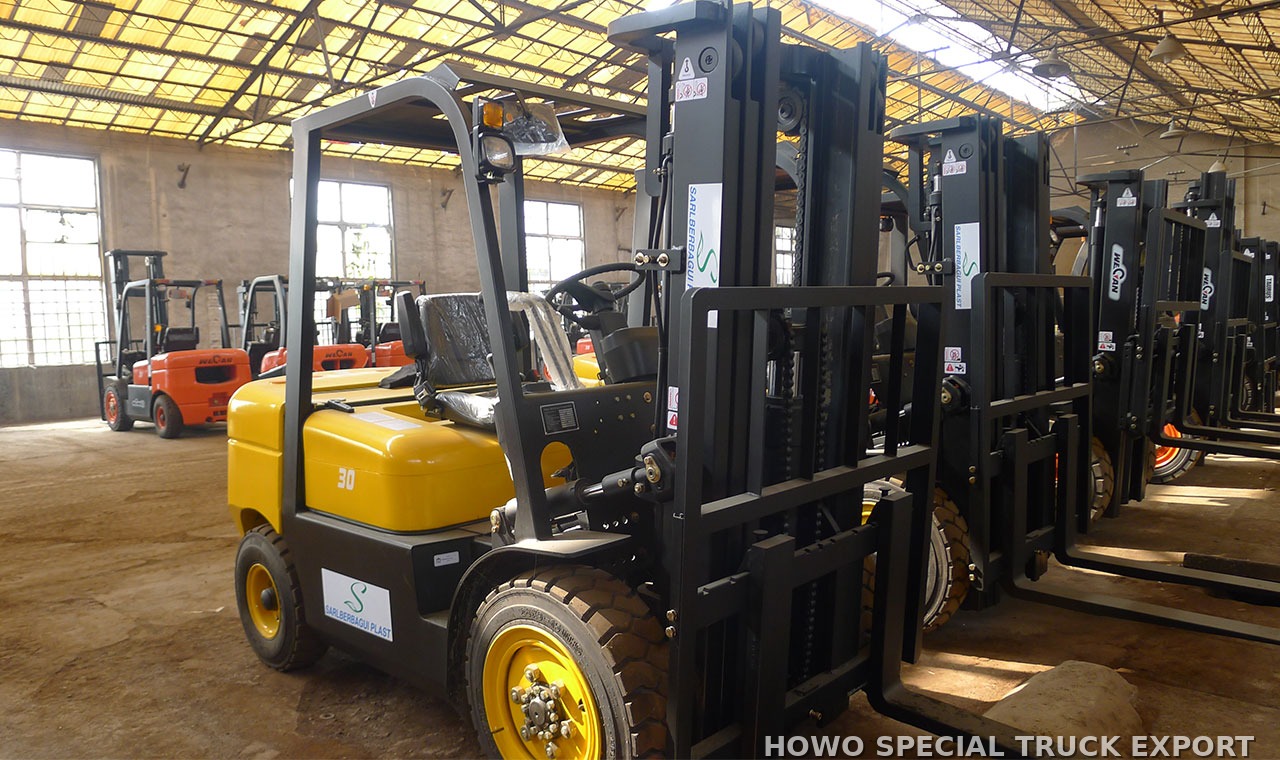 Chariot élévateur diesel Heli CPCD30 3 t HELI CPCD30 FORKLIFT 3T — photo de détail 1 sur 4