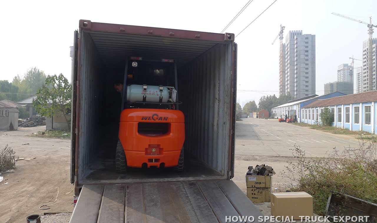 Chariot élévateur diesel Heli CPCD30 3 t HELI CPCD30 FORKLIFT 3T — traitement anticorrosion par cire et préparation pour l’expédition maritime en RORO