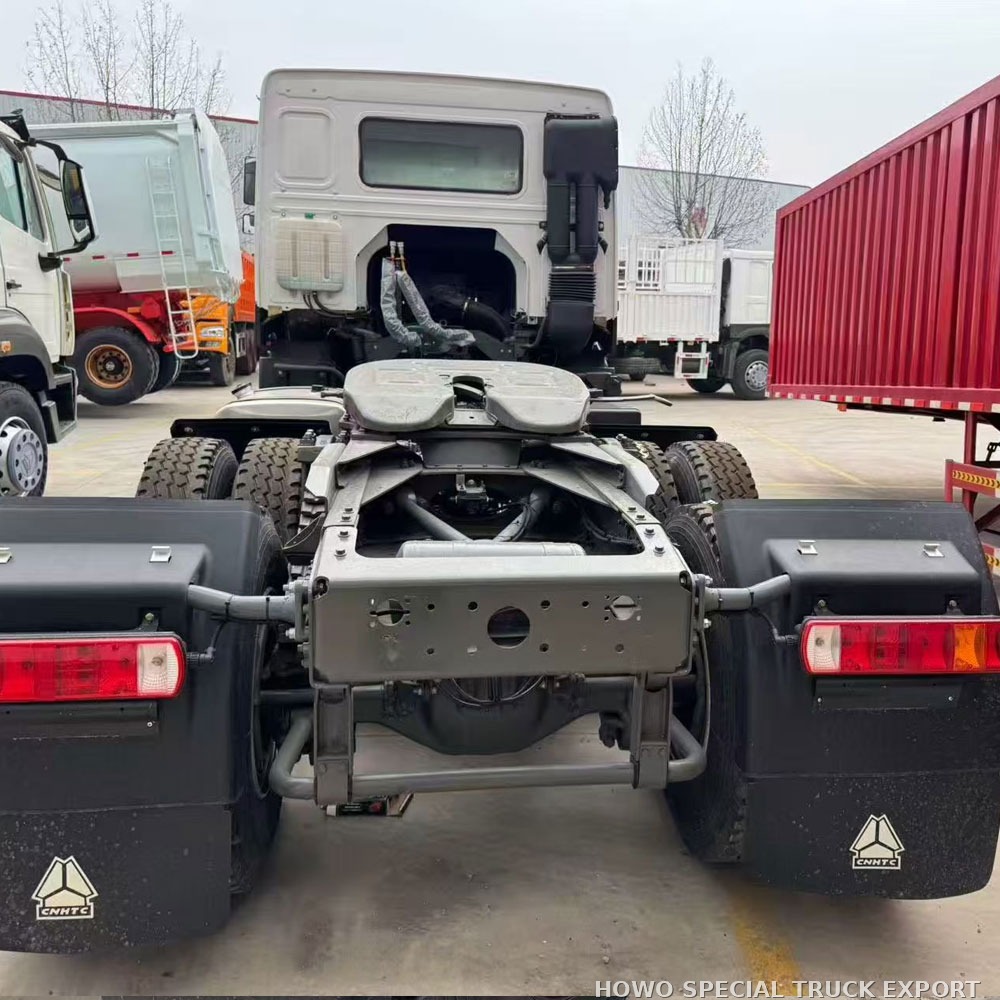 Tracteur routier HOWO 6x4 d’occasion reconditionné REFURBISHED USED HOWO 6X4 TRACTOR TRUCK — photo 5 sur 6