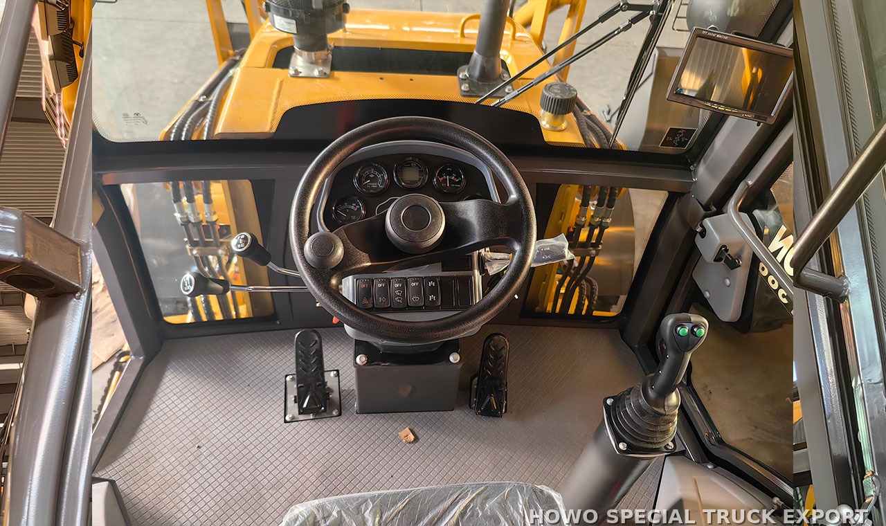 Tractopelle XCMG WZ30-25 XCMG WZ 30 25 BACKHOE LOADER — photo de détail 3 sur 4